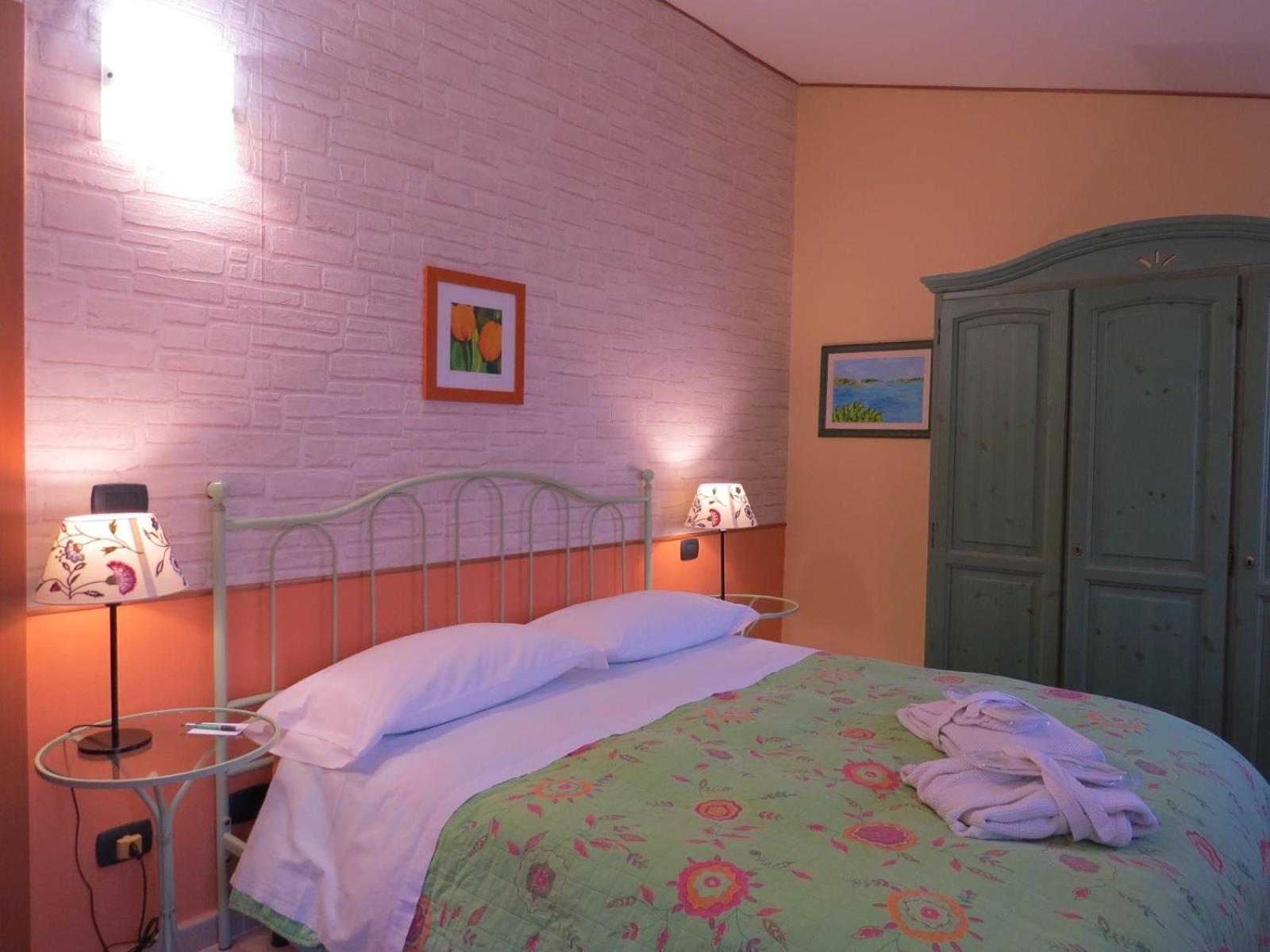 B&B Dei Doria & Suite Dolceacqua Exterior foto